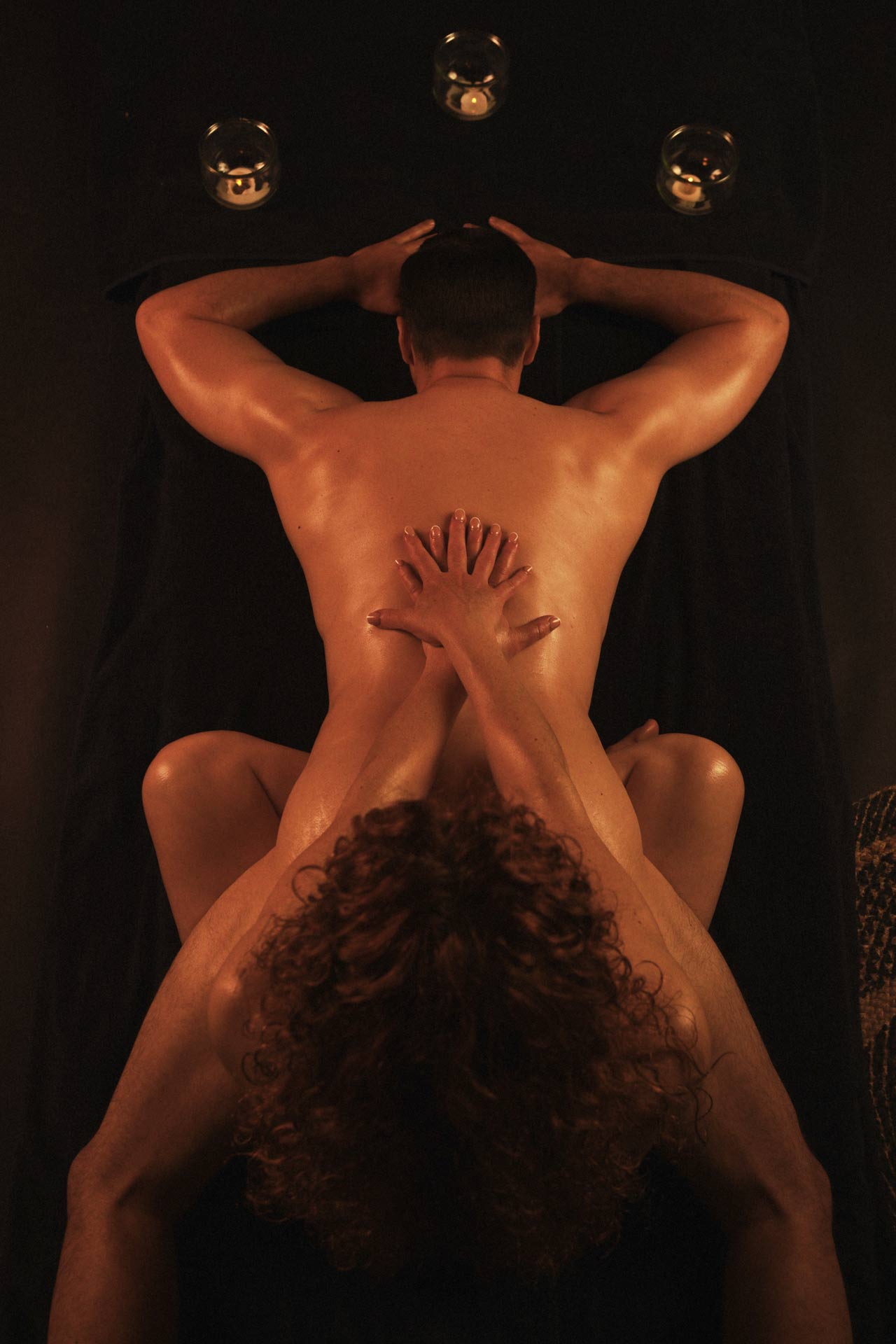 Massage tantrique Lausanne par Tania de L'instant Bohème